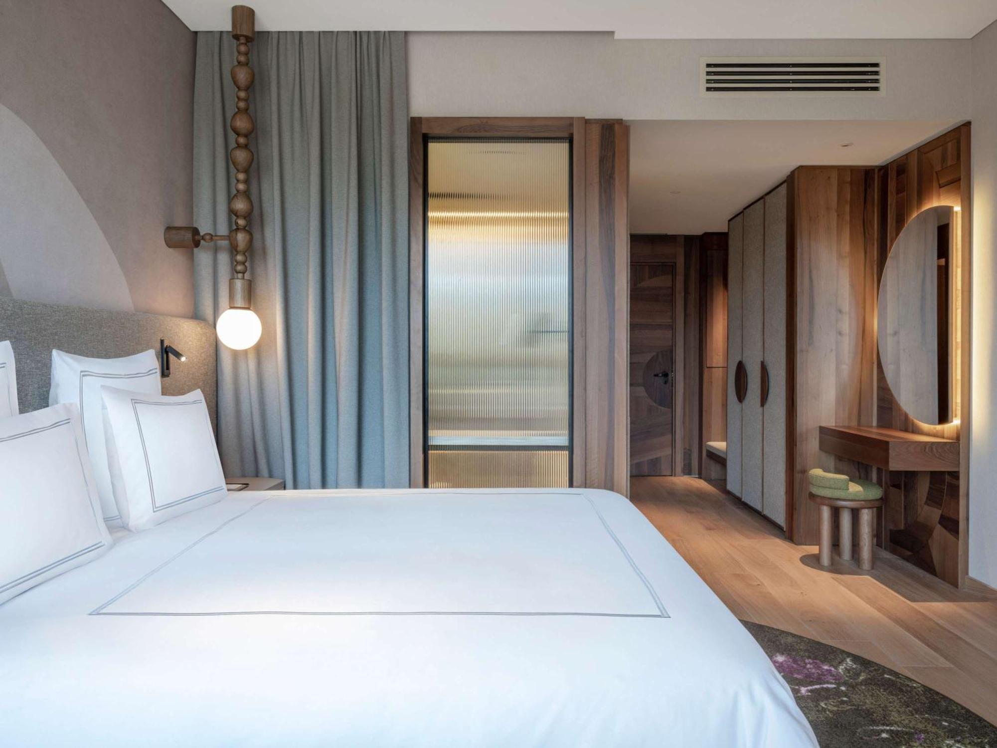 Swissotel 5* Тбилиси