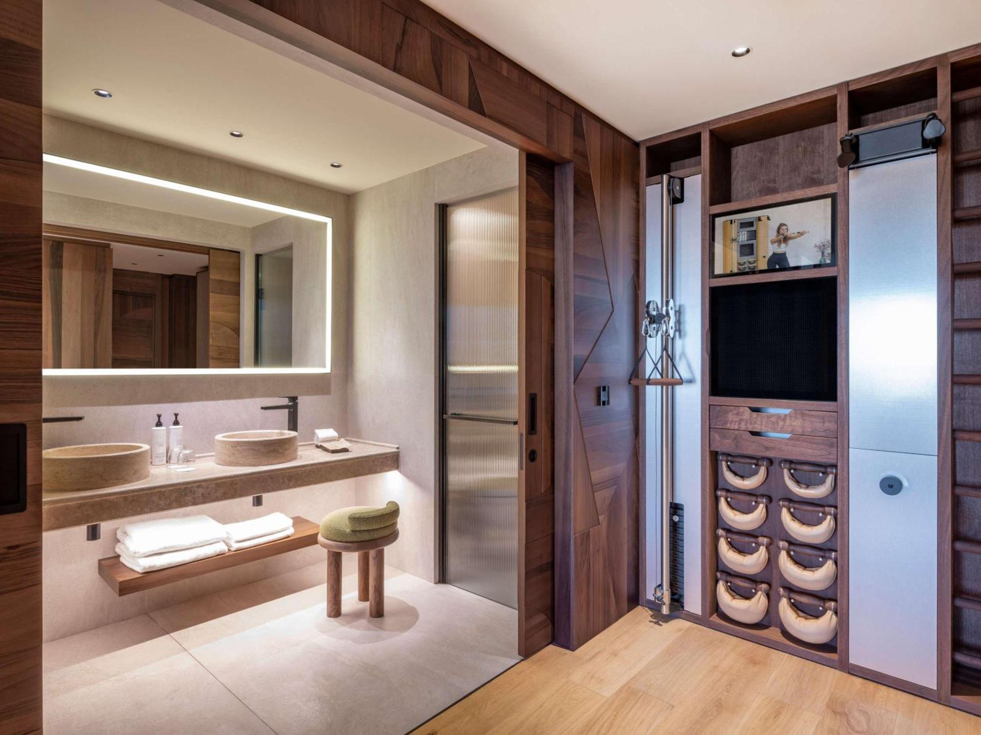Swissotel Отель