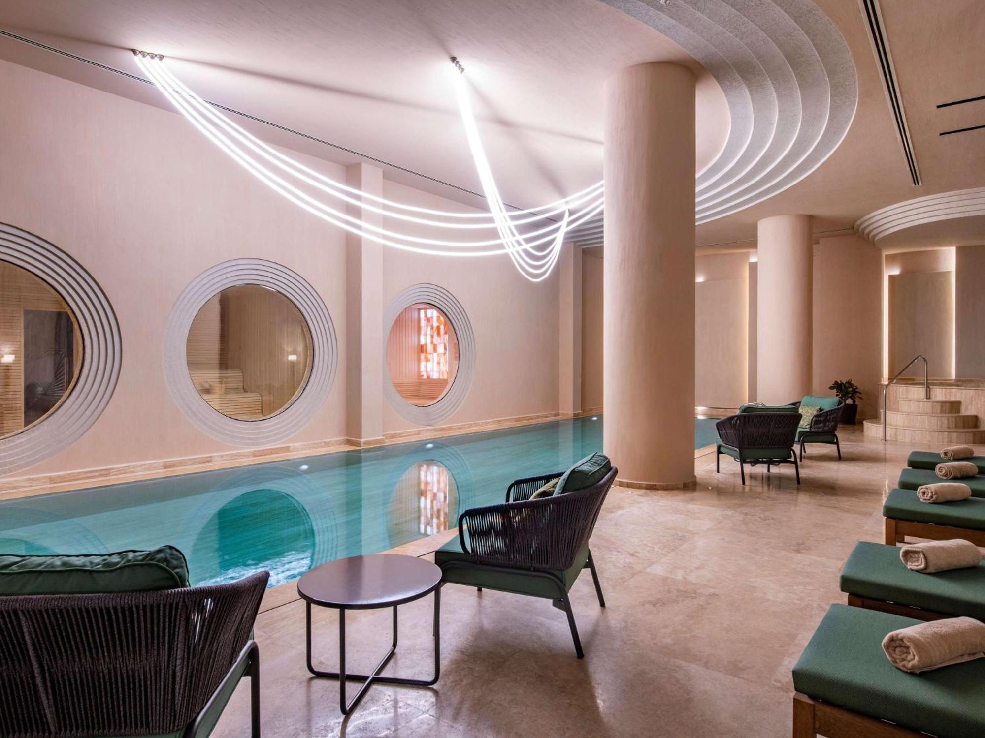 Swissotel Отель Тбилиси