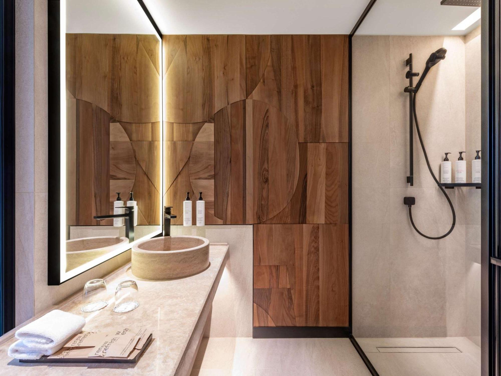 Swissotel Отель 5*