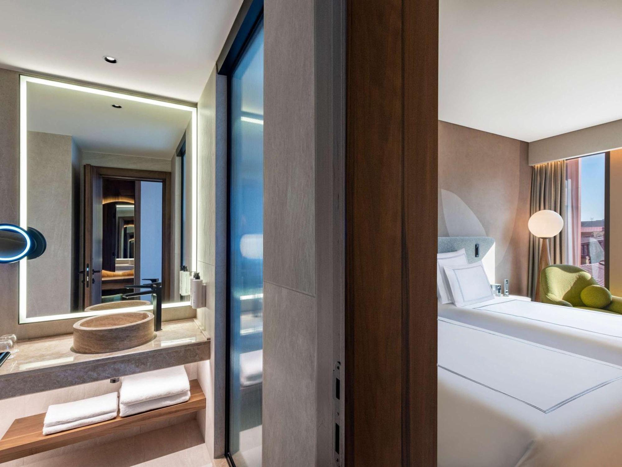 Отель Swissotel Тбилиси