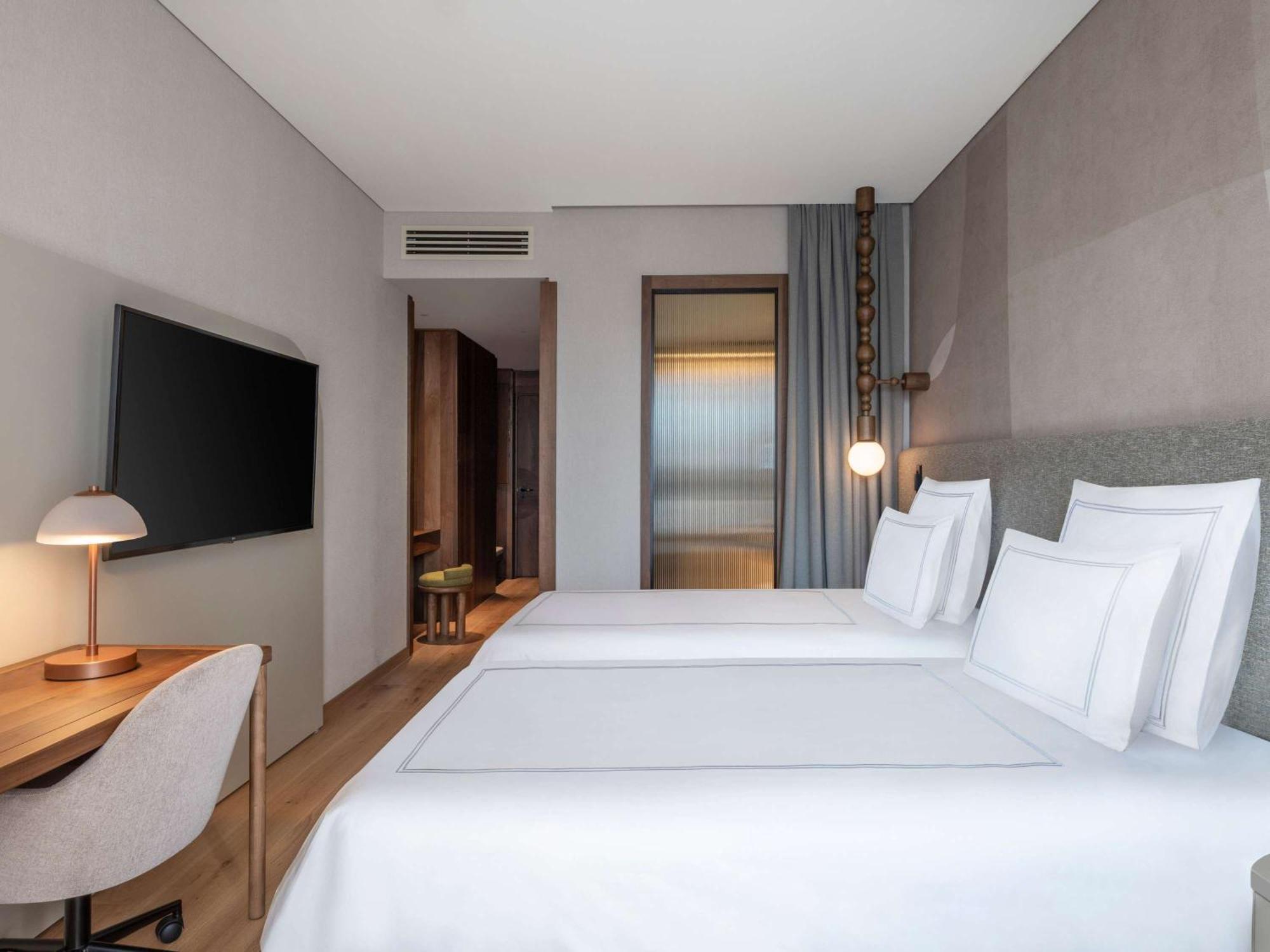 Отель Swissotel