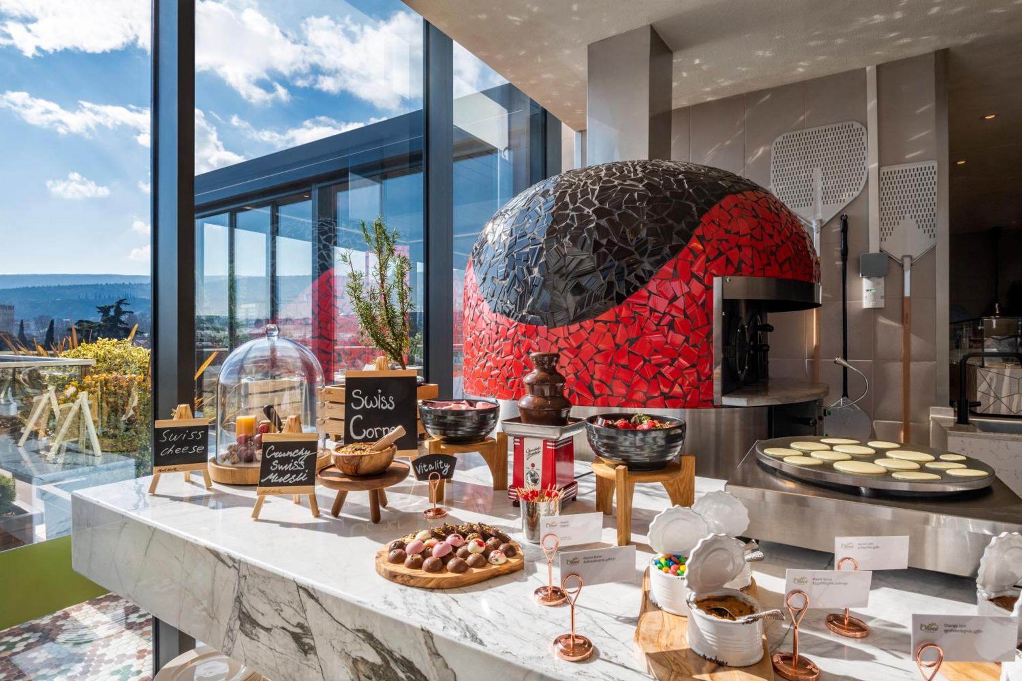 Отель Swissotel