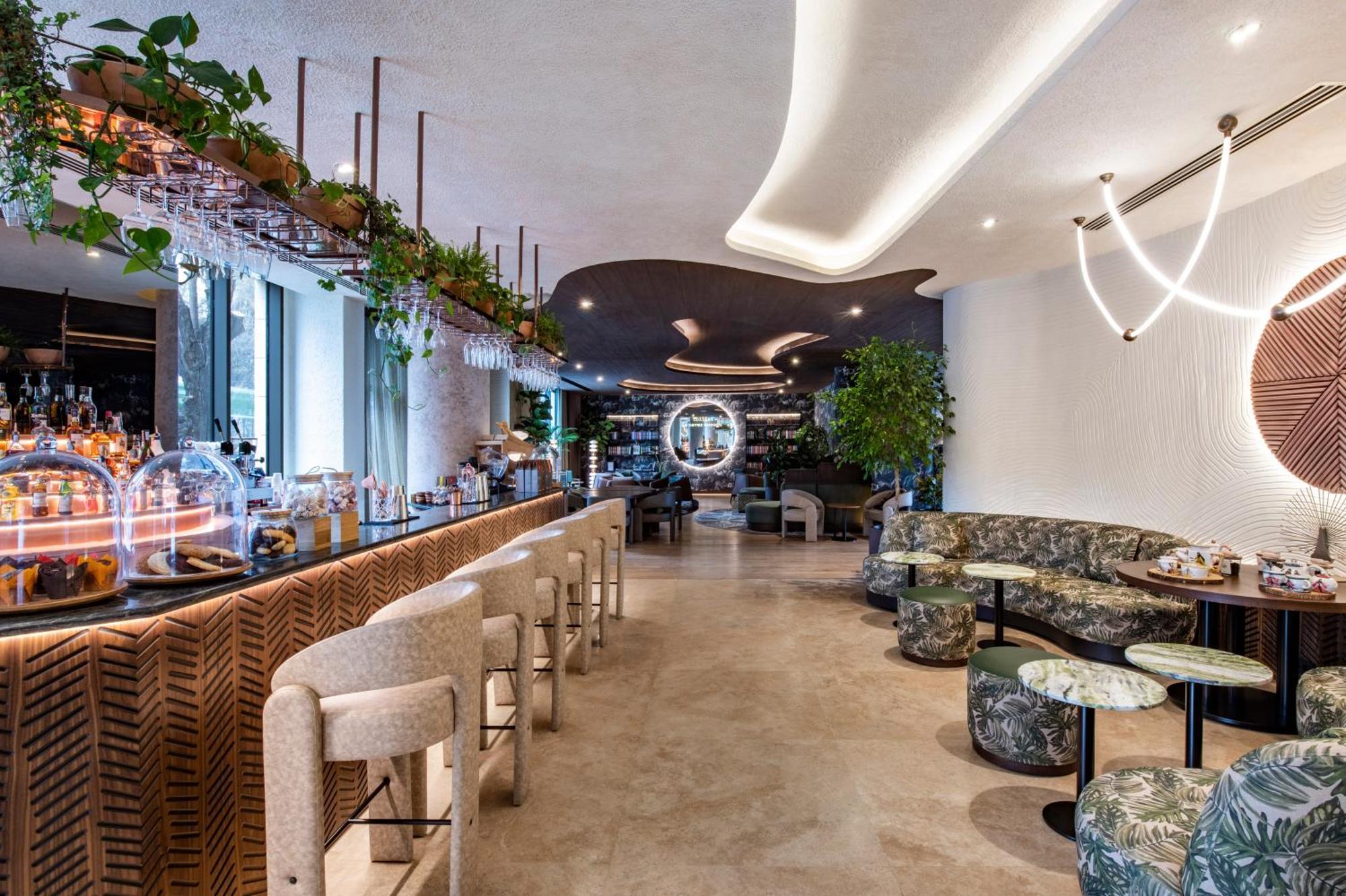 Отель Swissotel 5*