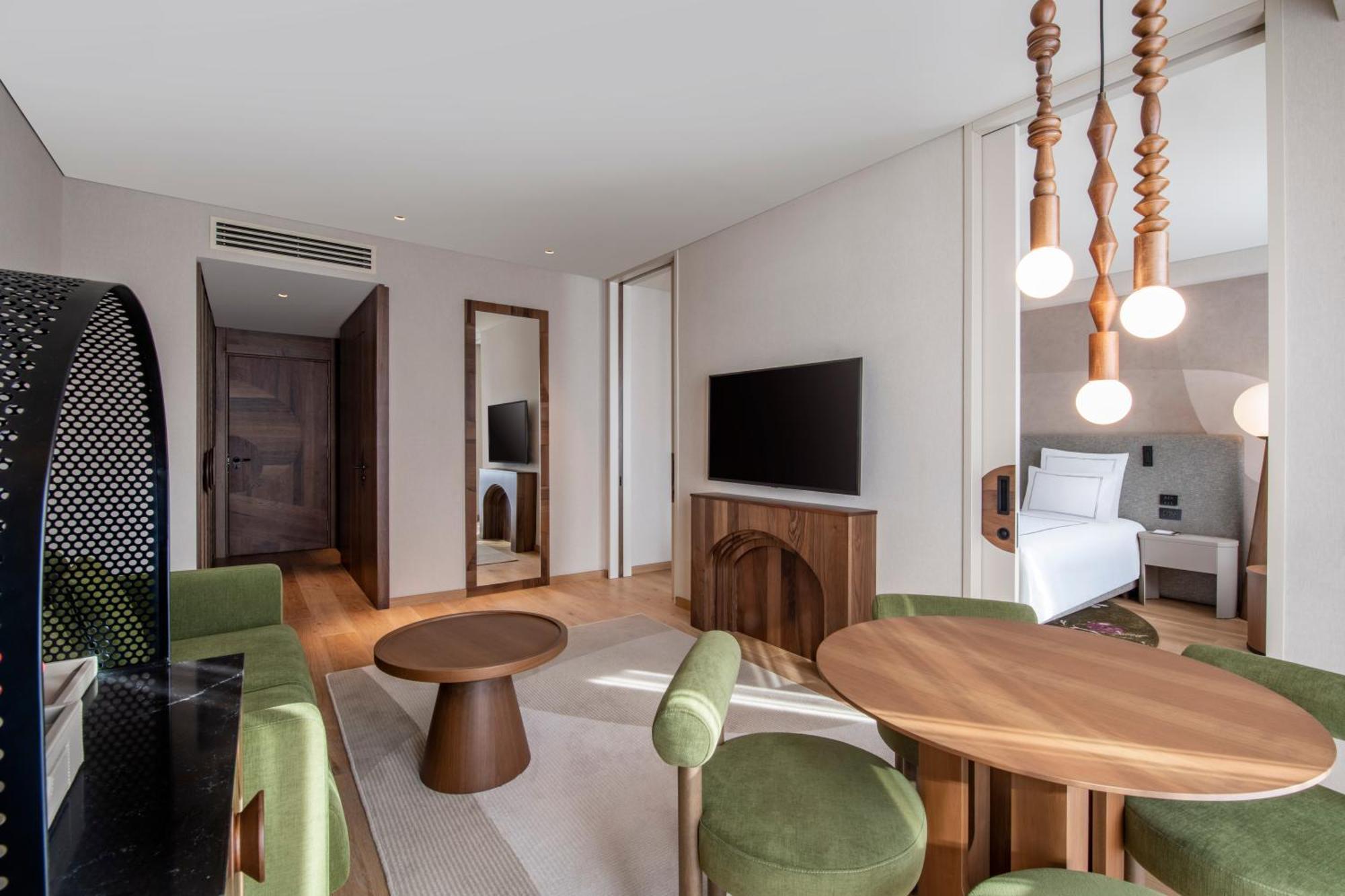 Swissotel 5*