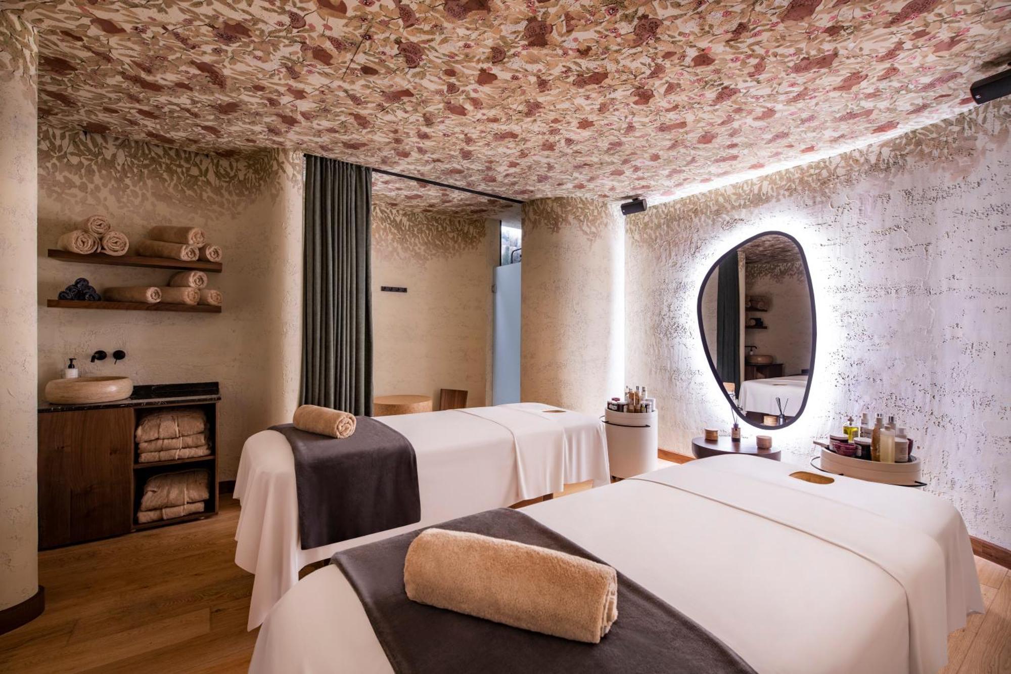 Swissotel 5* Тбилиси