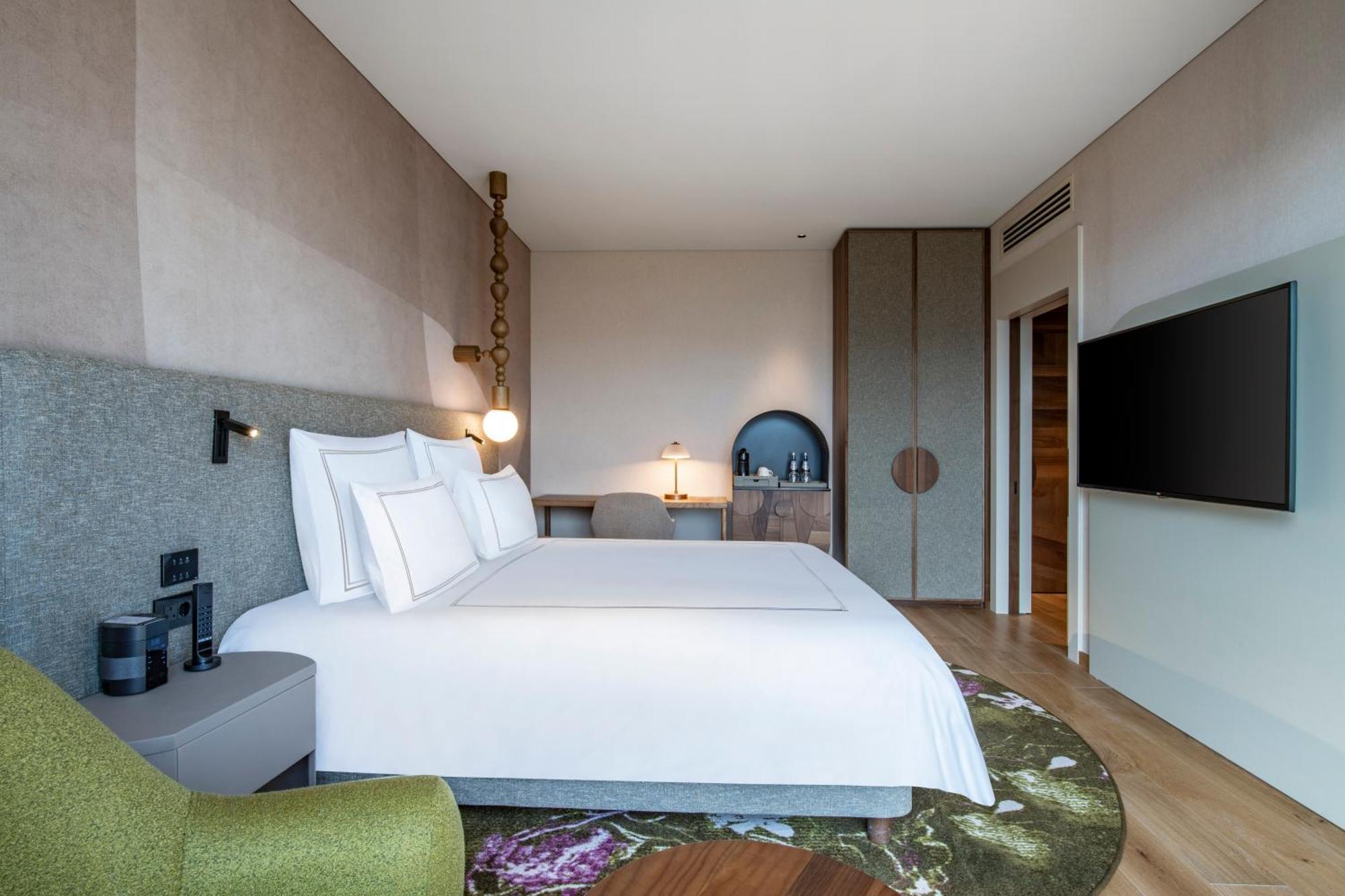 Swissotel Отель 5*