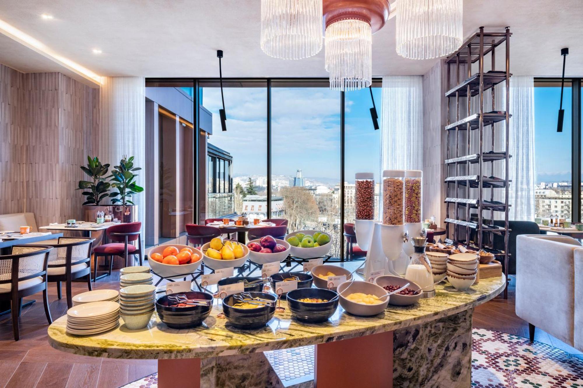 Отель Swissotel